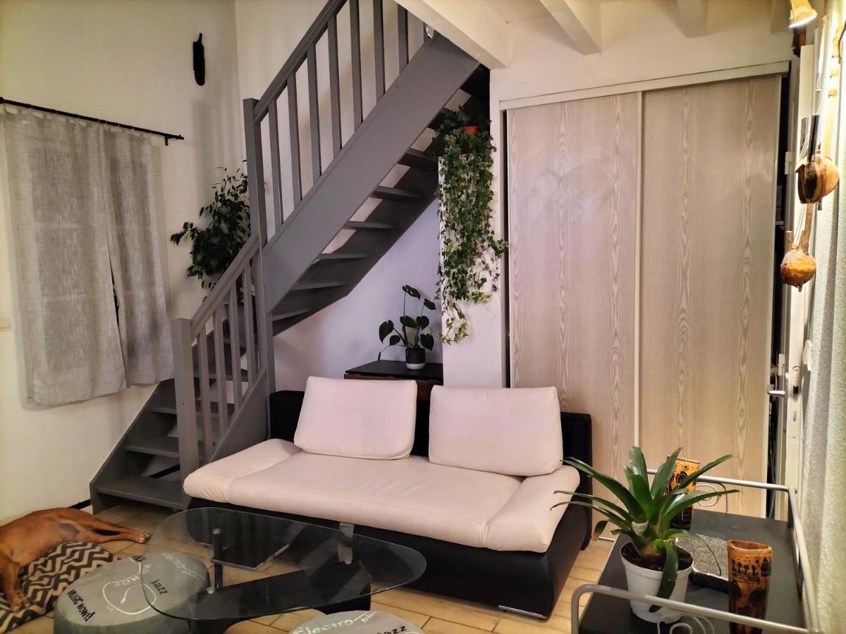 Maison Dans Une Residence De Vacances Gallargues-le-Montueux Eksteriør billede