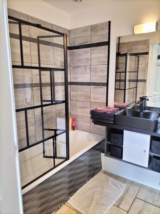 Maison Dans Une Residence De Vacances Gallargues-le-Montueux Eksteriør billede