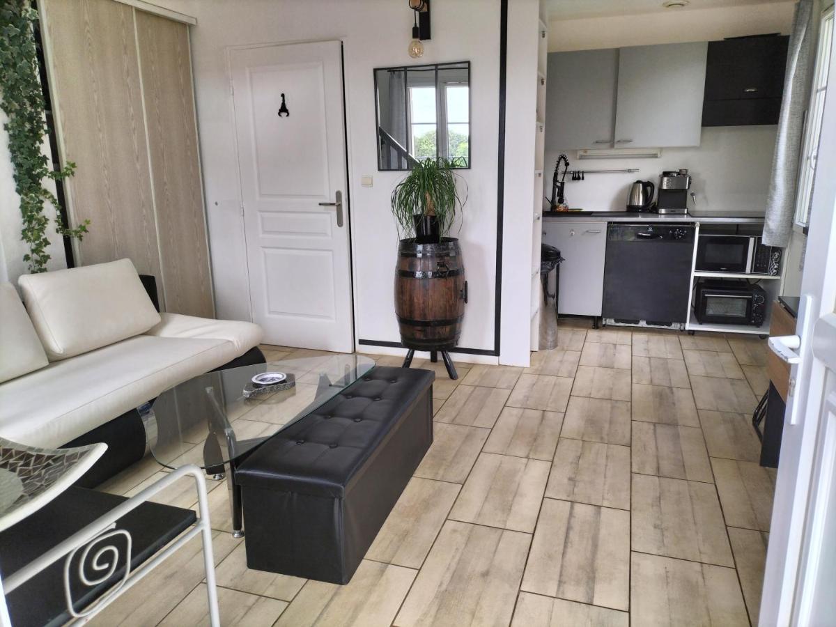 Maison Dans Une Residence De Vacances Gallargues-le-Montueux Eksteriør billede