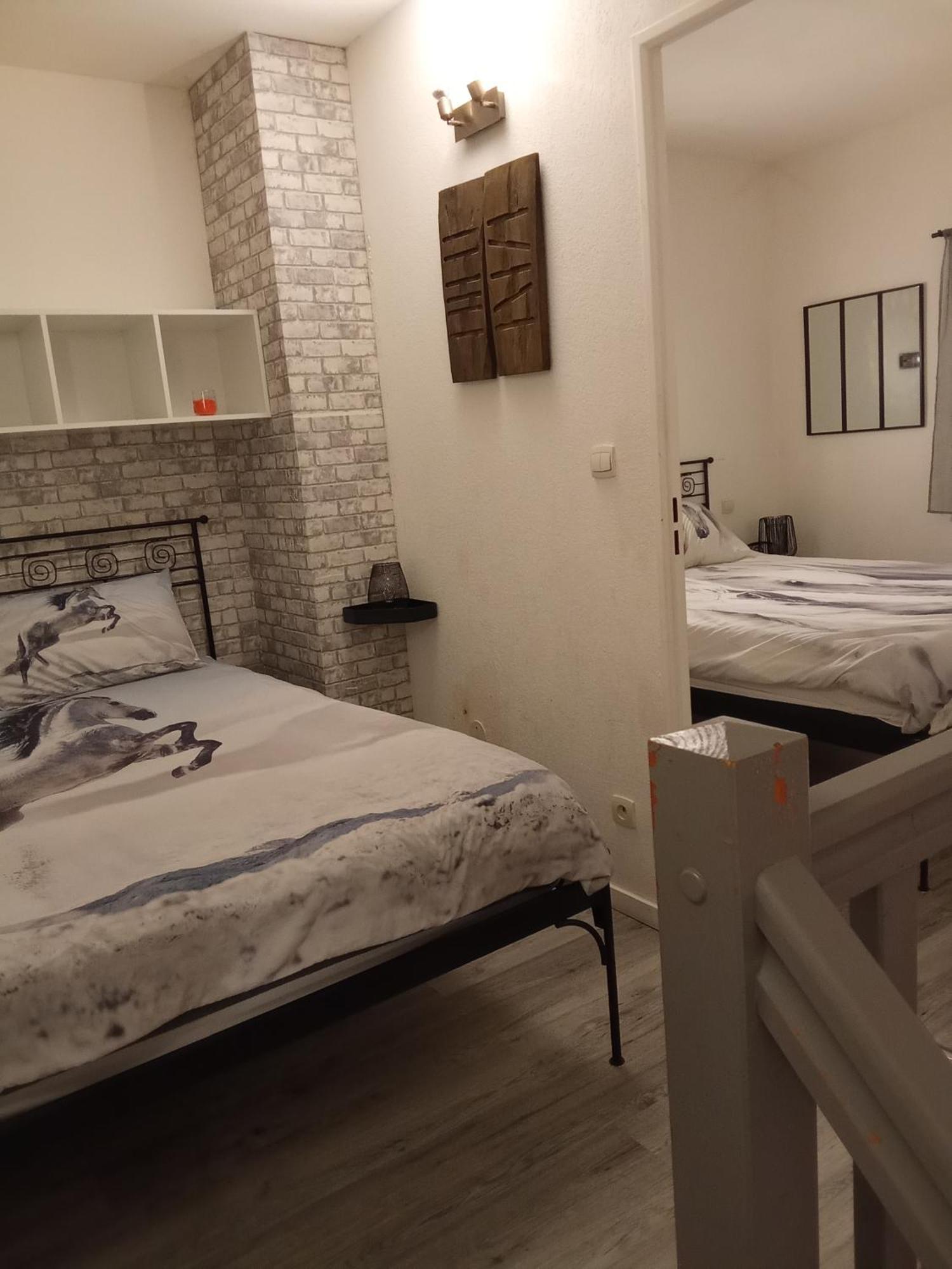 Maison Dans Une Residence De Vacances Gallargues-le-Montueux Eksteriør billede